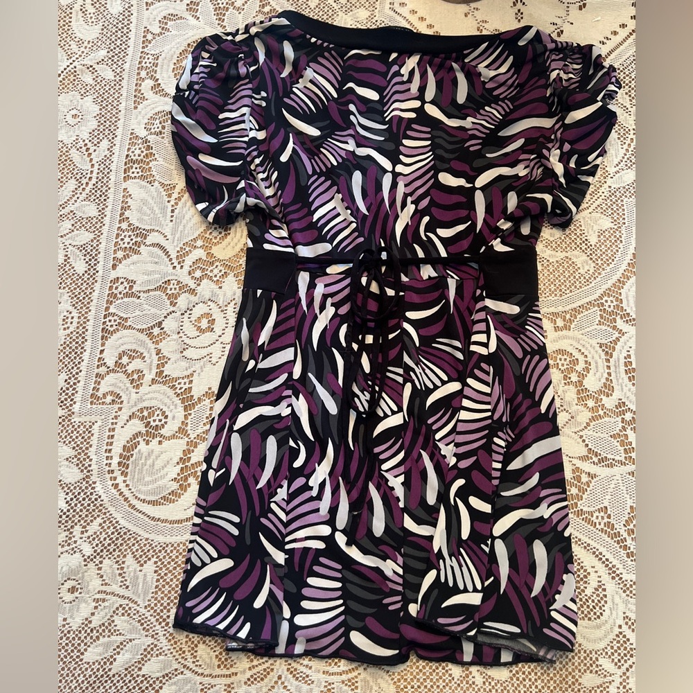 M/L Y2K Abstract Top - Picture 4 of 7
